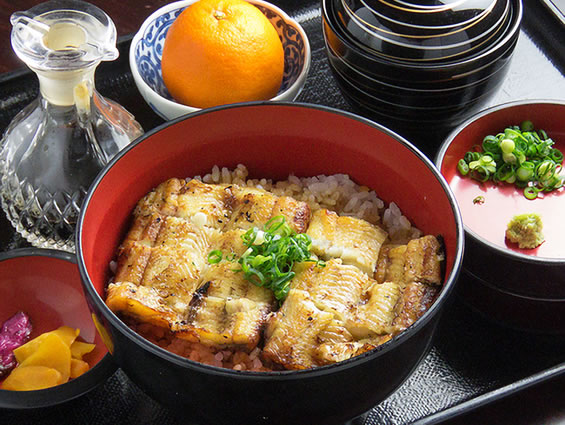 中央区 本場備長炭火焼 うな炭亭